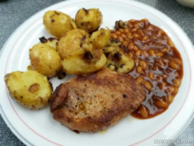 Schweinerückensteak (S,Lfrei) mit Baked Beans (3,4,Lfrei) und Gaucho-Kartoffeln (Lfrei)