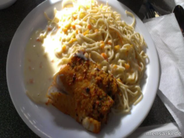 Mariniertes Hokifilet (F) auf Gemüse-Mie-Nudeln, Limetten-Ingwersoße (A) und Salat