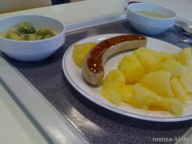 Grobe Bauernbratwurst (S), Dampfkartoffeln und Rosenkohl in Rahm