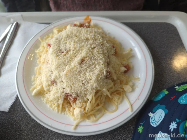 Spaghetti (1,Gl) mit Linsenbolognese (Sl) veganer Mozzarella (1,2) und Salat