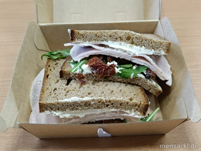 Putenbrust-Tomaten-Hartkäse Stulle (2,3,8,Gl,La,Sl,Sf,G)
