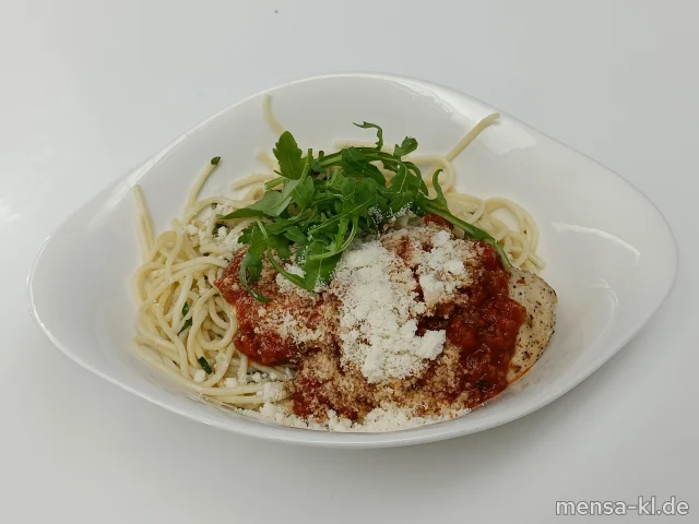 Hähnchenbrust (G) mit Bolognese (Sl,R), dazu Kräuterspaghetti (Gl) und Hartkäse (La)
