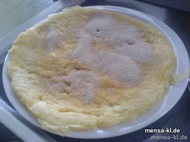 Frischer Apfel-Pfannkuchen (V) mit Zimt und Zucker