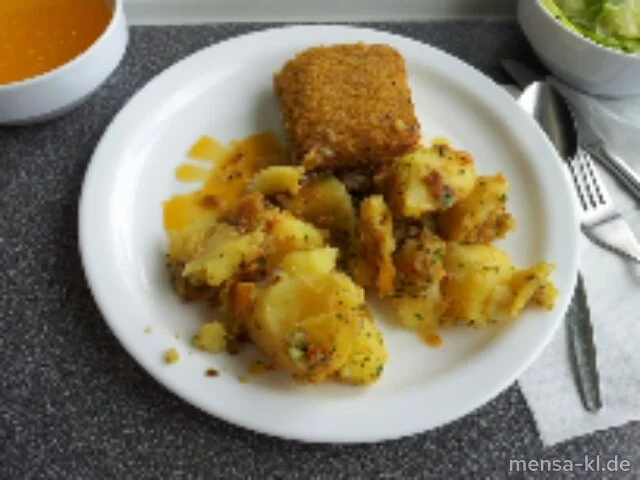 Seelachsfilet 'Bordelaise' mit Kräuterauflage (F), Petersilienkartoffeln und Salat