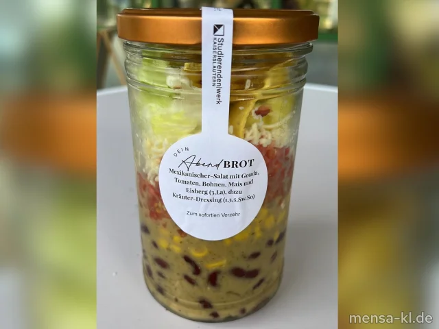 Mexikanischer-Salat mit Gouda, Tomaten, Bohnen, Mais und Eisberg (3,La), dazu Kräuter-Dressing (1,3,5,Sw,So)
