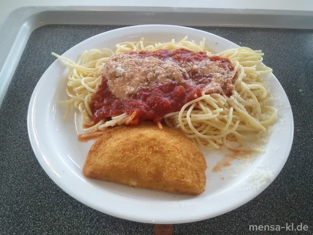 Schnitzel "Valess Gouda" (1,2,V) mit Tomatensoße (V), Spaghetti (V), Grana Padano (2,V) und Salat (V)