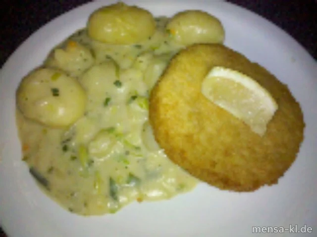 Blumenkohl-Käse-Medaillon (V) mit Béchamel-Lauchkartoffeln (V) und Salat (V)