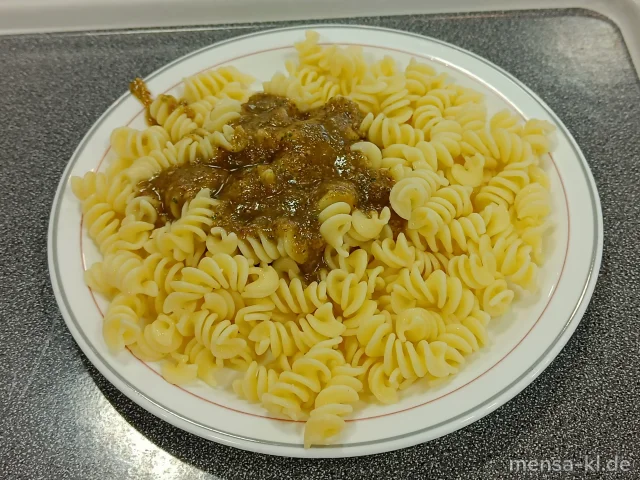 Fusilli mit hausgemachtem Pesto mit Basilikum, Pinienkerne und Hartkäse (Gl,Nu,La)