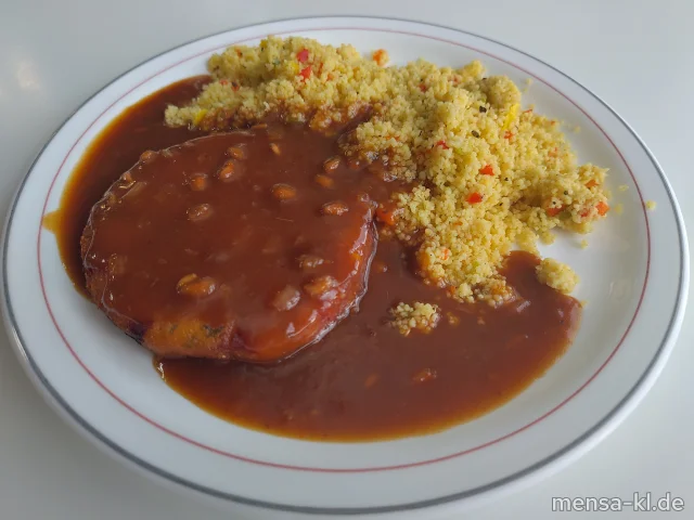 Sunny Burger (Gl,Sf) mit Zwiebel-Granatapfelsoße (1), Couscous (Gl,Sl) und Salat