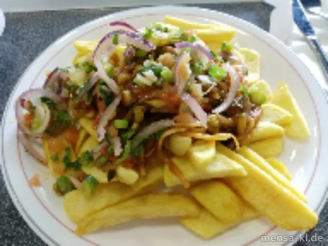 "POUTINE": Große Portion Steakhouse-Fries (V) mit Pulled Veggie, Barbecuesoße (Sl,V), Frühlingszwiebeln (V) und rote Zwiebeln (V), dazu Krautsalat (1,5,9,Gl,Ei,Sw,So,V)