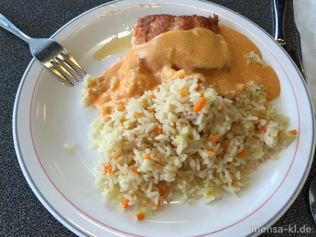 Lachsfilet (F) mit Hummerbuttersoße (F,A) und Gemüsereis