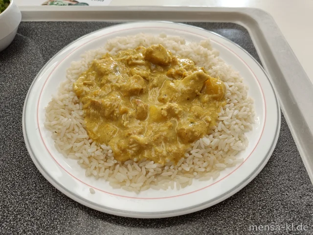 Hähnchencurry (G) mit Früchten (1,4,Gl,La,Sf), Reis und Salat