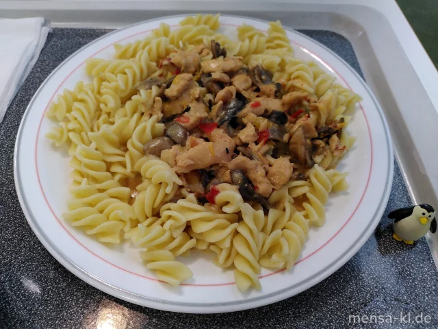 Cremiges Cajun Hähnchen mit Frischkäse, Paprika und Champignons (La,G), High Protein Pasta (Gl) und Salat