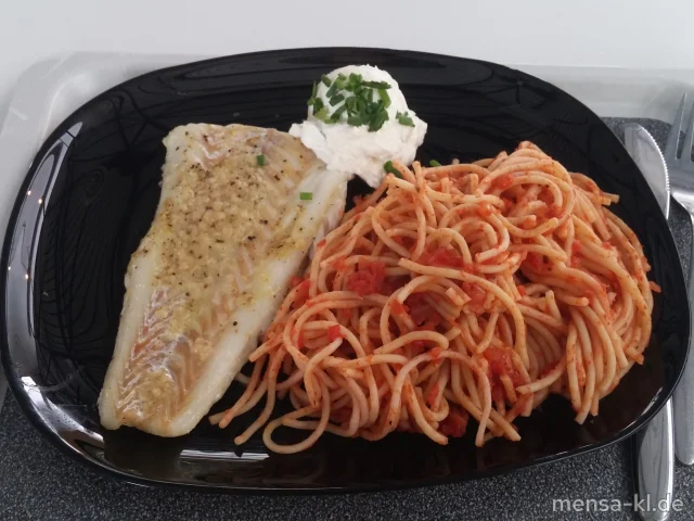 Wildlachsfilet im Zitronen-Knoblauch-Sud (Fi,Gl), dazu Tomaten-Spaghetti (Gl) mit Oliven-Frischkäse-Dip (La)