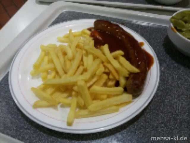Grillbratwurst (8,R,S) mit Currysoße (La,Sf), Pommes frites und Salat