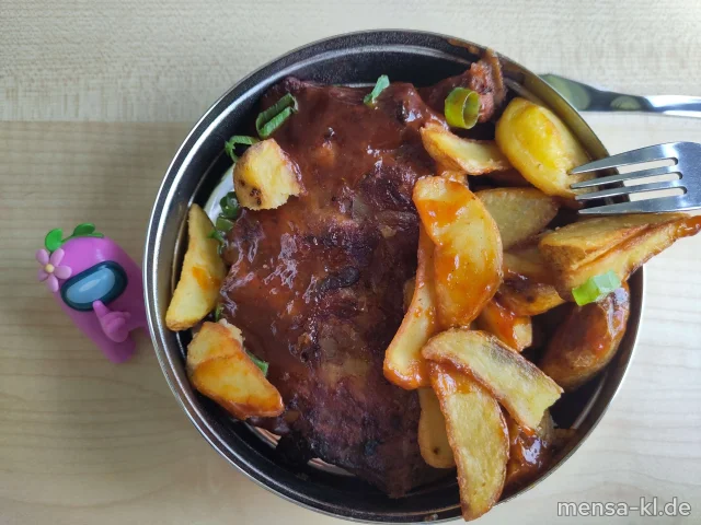 Spareribs (Sl,Sf,S) mit Pommes-Wedges, Coleslaw (5,Sw) und BBQ Sauce (Sl)