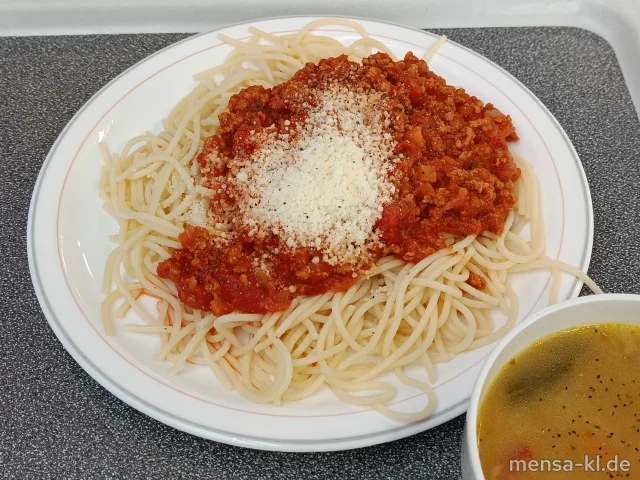 Spaghetti (1,Gl) mit Sojabolognese (Sl,So), geriebener Hartkäse (La) und Salat