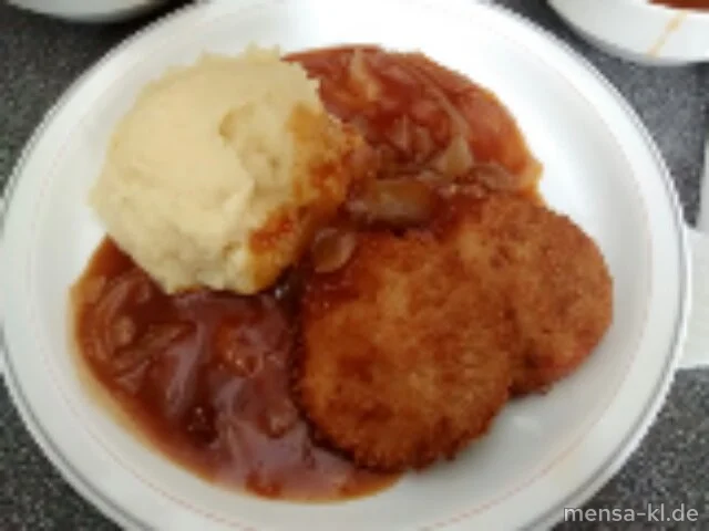 Vegetarische Bratwurst (V) mit Schmorzwiebelsoße (V), Kartoffel-Stampes (V) und Endiviensalat (V)