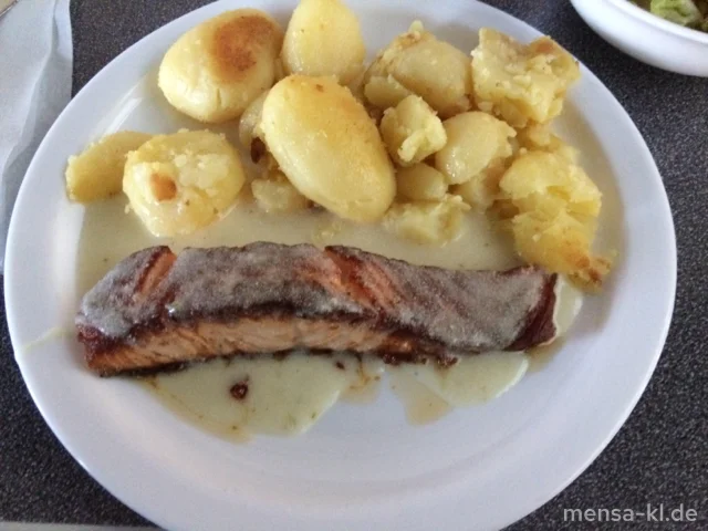 Lachsfilet (Fi) mit Limettensoße (Gl,La) und Olivenkartoffeln