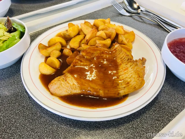 Truthahnsteak Down Under (G) mit Honig-Senf-Soße (Sf), Potato-Wedges und Salat