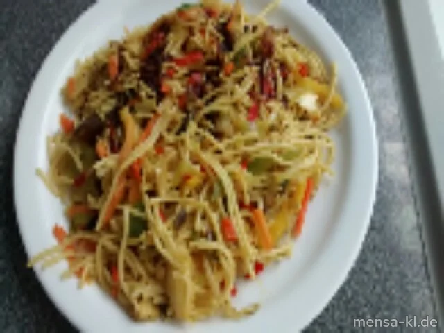 "Bami Goreng": Indonesisches Nudelgericht mit Gemüse (V,Lfrei,V+), dazu Salat (V,Lfrei,V+) | Laktosefrei | Vegan