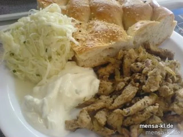 Pfannengyros (S), Tzatziki, Krautsalat und Pita