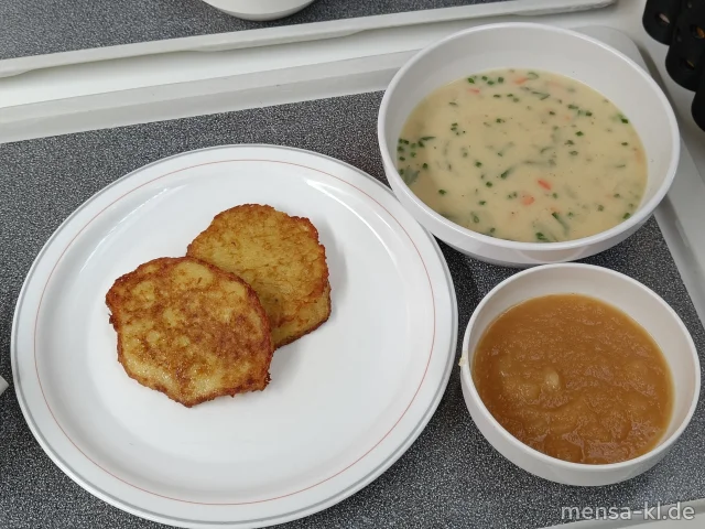 Pfälzer Grumbeersuppe (La,Sl) mit Grumbeerpannekuche (Gl,Ei) und Appelmus (3)