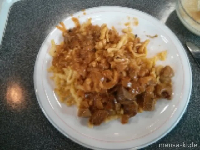 Pfälzer Zwiebelfleisch (S) in Rahmsoße (A) mit frischen Spätzle