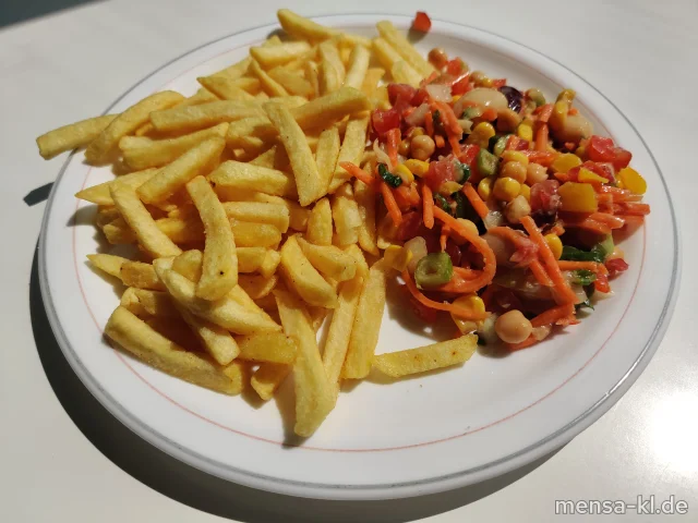 Bunter Gemüsesalat (1,3,5,Sw,Sf) mit Pommes frites und Salat