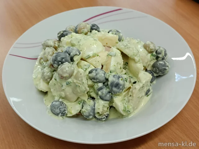 Italienischer Salat mit Gouda, Putenbrust, Oliven, Artischocken, Eier und Blattsalat (2,3,6,8,Ei,La,G), dazu Eier-Dressing (1,5,9,Gl,Ei,La,Sw,Sf)