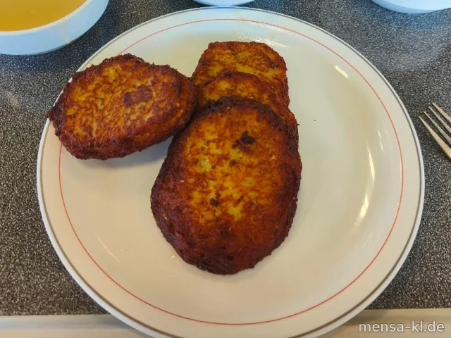 Reibekuchen (3,5,Gl,Ei,Sw), dazu hausgemachtes Appelmus (3) und Salat