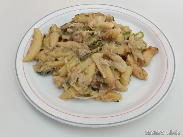 Champignons und Wintergemüse in Rahm (Gl,La), dazu gebratene Schupfnudeln (Gl,Ei) und Salat