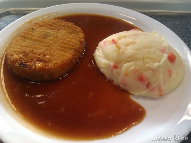 Gemüseschnitzel mit Karotten-Kartoffelpüree (3) und Salat