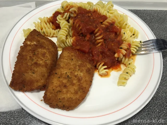 "Valess"-Schnitzel "Toskana" (1,Gl,Ei,La,Sl,V) mit Tomatensugo (V), Basilikumnudeln (1,Gl,V) und Salat (V)