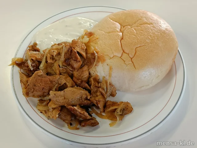 Planted.chicken Gyros mit veganem Tzatziki (Gl,Nu,Sf), Fladenbrot (Gl,Se) und Salat