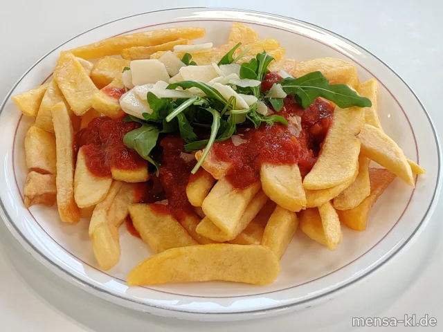 "Bolofritten": Große Portion Steakhouse-Fries (V) mit Gemüsebolognese (Sl,V), Rucola (V), gehobeltem Parmesan (La,V) und Salat (V)