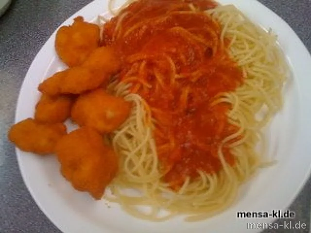 Hähnchencrossies mit Tomatensoße, Spaghetti und Salat