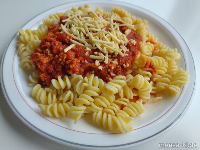 Bolognese mit veganem Hack und Wurzelgemüse (Sl,So), Fusilli (Gl) veganer Mozzarella (1), dazu Salat