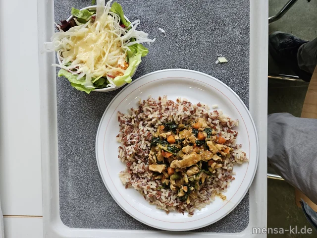 Chicken-Teriyaki (5,Gl,Sw,Se,So,G) auf rotem Reis mit Spinat und Petersilie, dazu einen Beilagensalat nach Wahl