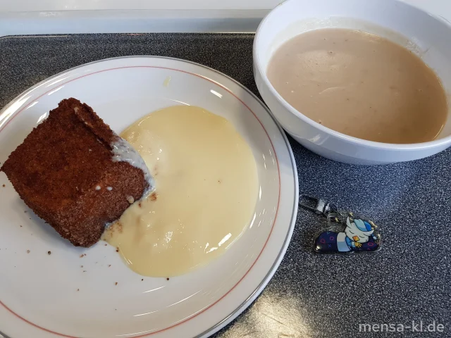Kastaniencremesuppe (1,Gl,La,Sf), dazu Rostige Ritter (1,Gl,Ei,La,So) mit Vanillesoße (La)