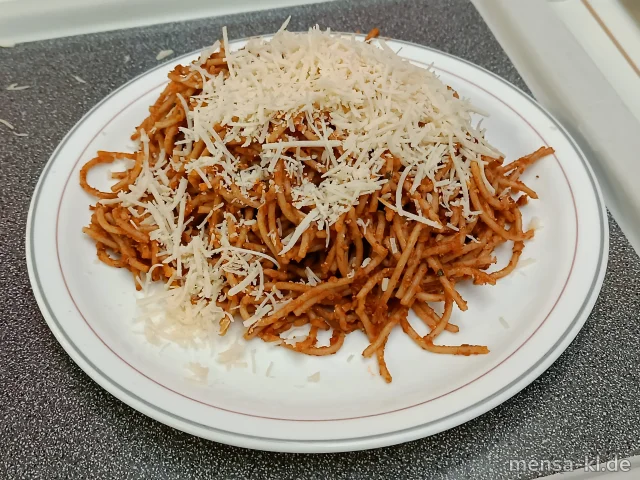 Vollkorn-Spaghetti mit Pesto Rosso (1,3,6,Gl,Nu),dazu einen Salat nach Wahl