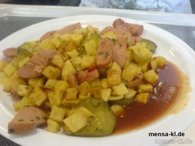 Saarländische Kartoffel-Lyonerpfanne (S/R/2/3/4) mit Zwiebeln und Gewürzgurke (1/3/9)