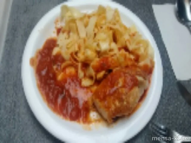 Hähnchenbrustfilet (G) mit Tomatensugo und Fettuccine