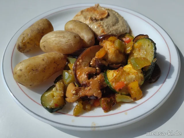 Antipasti-Variation mit Hummus und gebackenen Kartoffeln (Sf,Se), dazu einen Beilagensalat nach Wahl