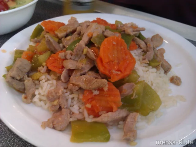 Schweinefleisch "süß-sauer" mit Karotten und grünem Paprika, Reis