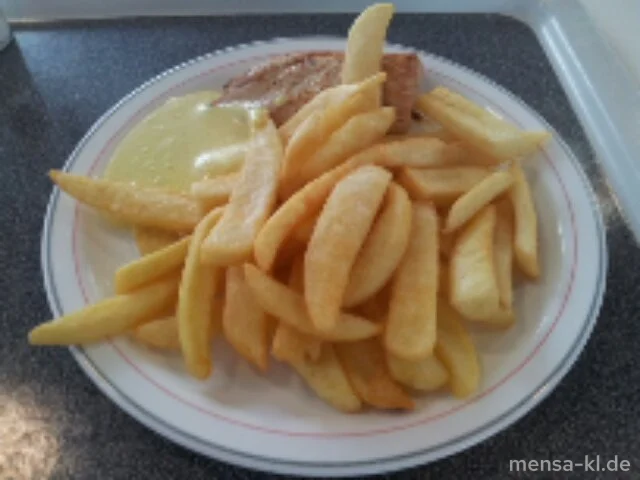 Truthahnsteak (G) mit Curry-Joghurt-Dip und Steakhouse-Pommes