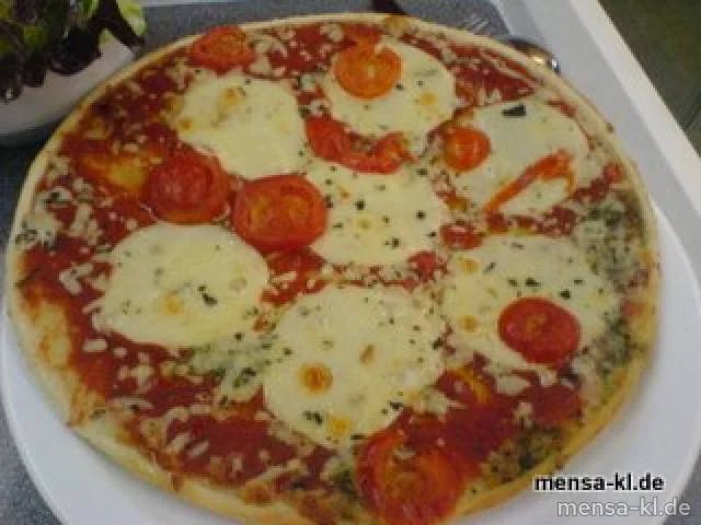 Pizza "Mozzarella" (V) mit Kirschtomaten und Basilikum-Kräuter-Pesto, dazu Salat