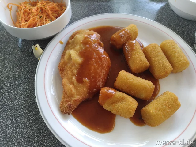 Paniertes Hähnchenbrustfilet (Gl,G) mit Bratensoße (1,Sf), Kroketten (Gl) und Karottensalat (1,5,Sw,Sf)
