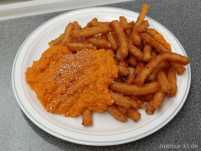 Hash Browns mit Petersilien-Karottencreme und gepoppten Amaranth, dazu ein Beilagensalat nach Wahl