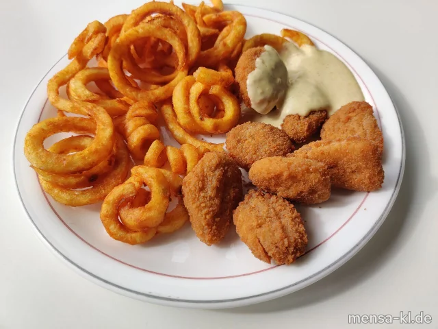Vegane Nuggets (Gl) mit Soja-Curry-Dip (Gl,Nu,Sf), Twisterpommes (Gl) und Salat